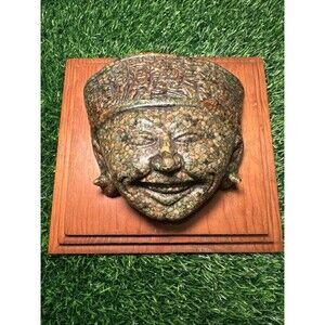 Vintage Original Zarebski Jade wall hanging smiling heads Totonaca Culture 3D
